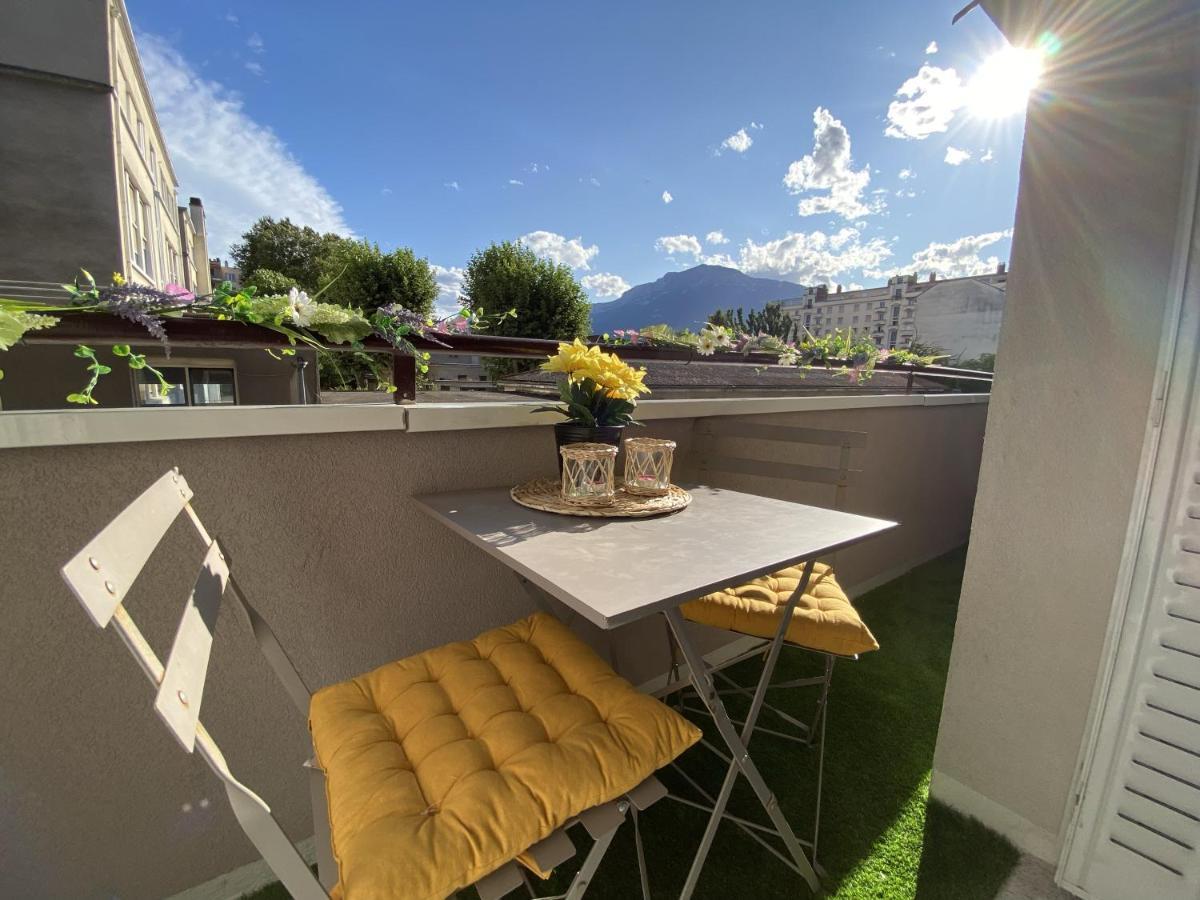 Le Bourget, Grand Appartement Proche Du Centre Grenoble Exterior photo